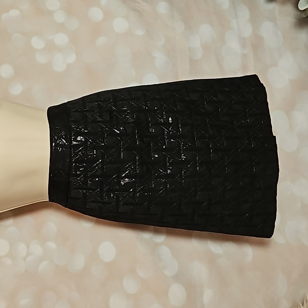 Worthington | Black Textured Straight Skirt